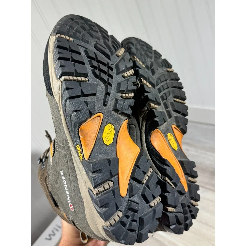 Wenger Swiss Army Anchorage Mid Vibram Hiking Boots MS6104.16 Mens 8.5